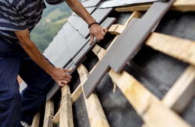 Aislamiento de techos con betún y Aluminio 